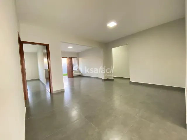 Casa com 600m² 5 quartos e 4 banheiros, à venda, no bairro Jardim Paulista em Campo Grande