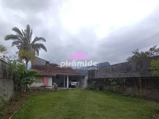 Casa com 250m² 1 quarto e 1 banheiro, à venda, no bairro Jardim das Gaivotas em Caraguatatuba