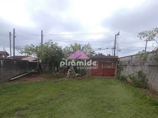 Casa com 250m² 1 quarto e 1 banheiro, à venda, no bairro Jardim das Gaivotas em Caraguatatuba