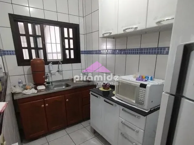 Casa com 250m² 1 quarto e 1 banheiro, à venda, no bairro Jardim das Gaivotas em Caraguatatuba
