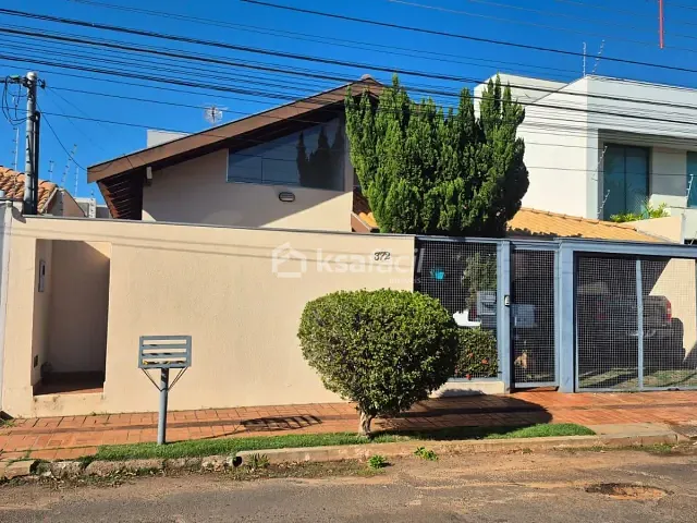 Casa com 360m² 3 quartos e 4 banheiros, à venda, no bairro Jardim Mansur em Campo Grande