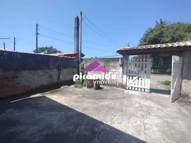 Casa com 245m² 1 quarto e 1 banheiro, à venda, no bairro Jardim das Gaivotas em Caraguatatuba