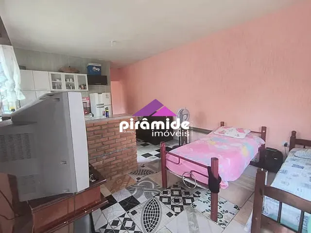 Casa com 245m² 1 quarto e 1 banheiro, à venda, no bairro Jardim das Gaivotas em Caraguatatuba