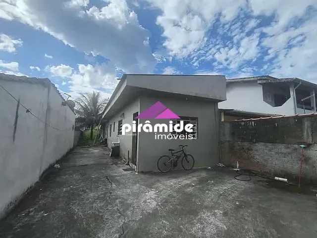 Casa com 245m² 1 quarto e 1 banheiro, à venda, no bairro Jardim das Gaivotas em Caraguatatuba