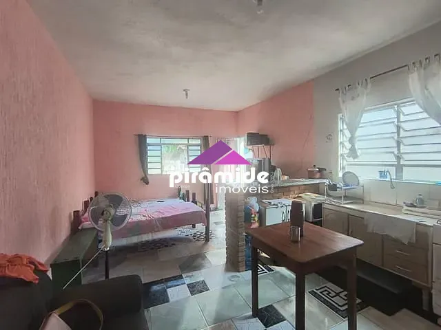 Casa com 245m² 1 quarto e 1 banheiro, à venda, no bairro Jardim das Gaivotas em Caraguatatuba
