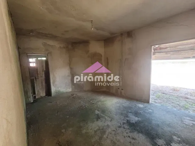 Casa com 878m² 3 quartos e 3 banheiros, à venda, no bairro Mar Verde em Caraguatatuba