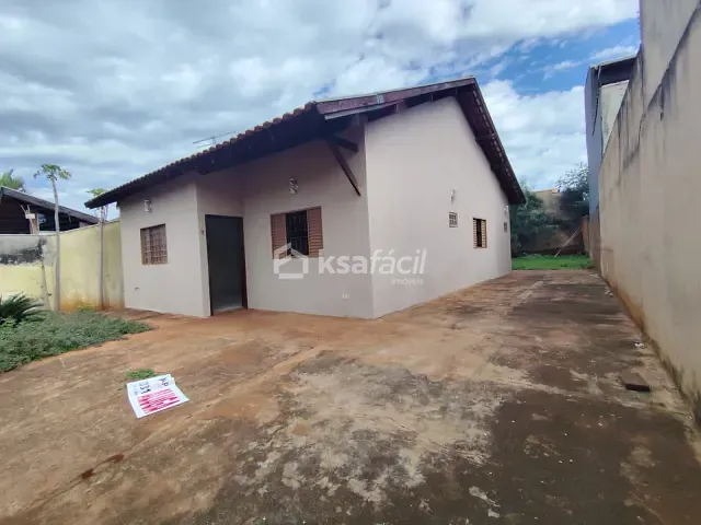 Casa com 364m² 2 quartos e 2 banheiros, à venda ou para alugar, no bairro Jardim Oracília em Campo Grande