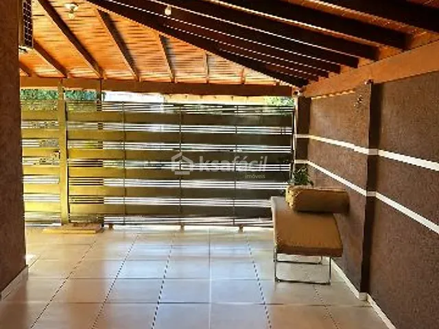 Casa com 200m² 5 quartos e 6 banheiros, à venda, no bairro Vila Santa Luzia em Campo Grande