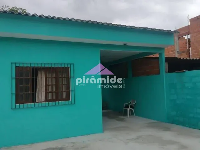Casa com 350m² 3 quartos e 2 banheiros, à venda, no bairro Travessão em Caraguatatuba