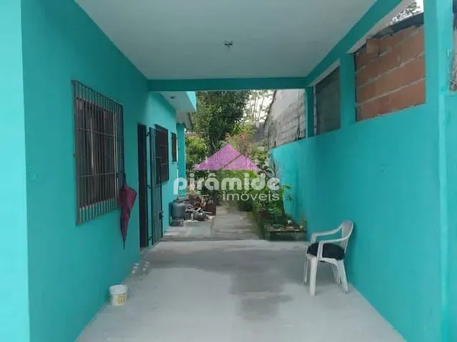 Casa com 350m² 3 quartos e 2 banheiros, à venda, no bairro Travessão em Caraguatatuba