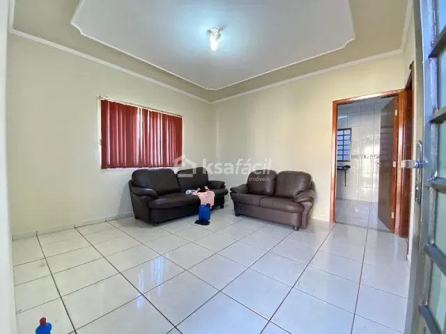 Casa com 333m² 3 quartos e 2 banheiros, para alugar, no bairro Parque Isabel Garden's em Campo Grande