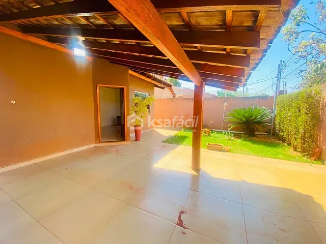 Casa com 250m² 2 quartos e 2 banheiros, à venda, no bairro Residencial Flores em Campo Grande
