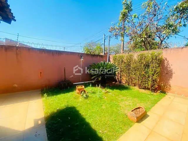 Casa com 250m² 2 quartos e 2 banheiros, à venda, no bairro Residencial Flores em Campo Grande