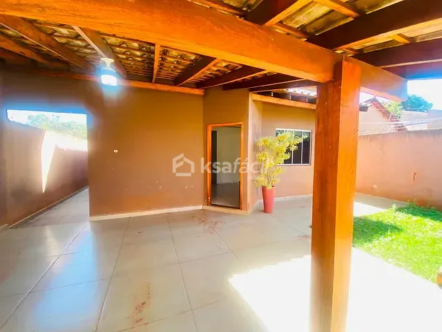 Casa com 250m² 2 quartos e 2 banheiros, à venda, no bairro Residencial Flores em Campo Grande