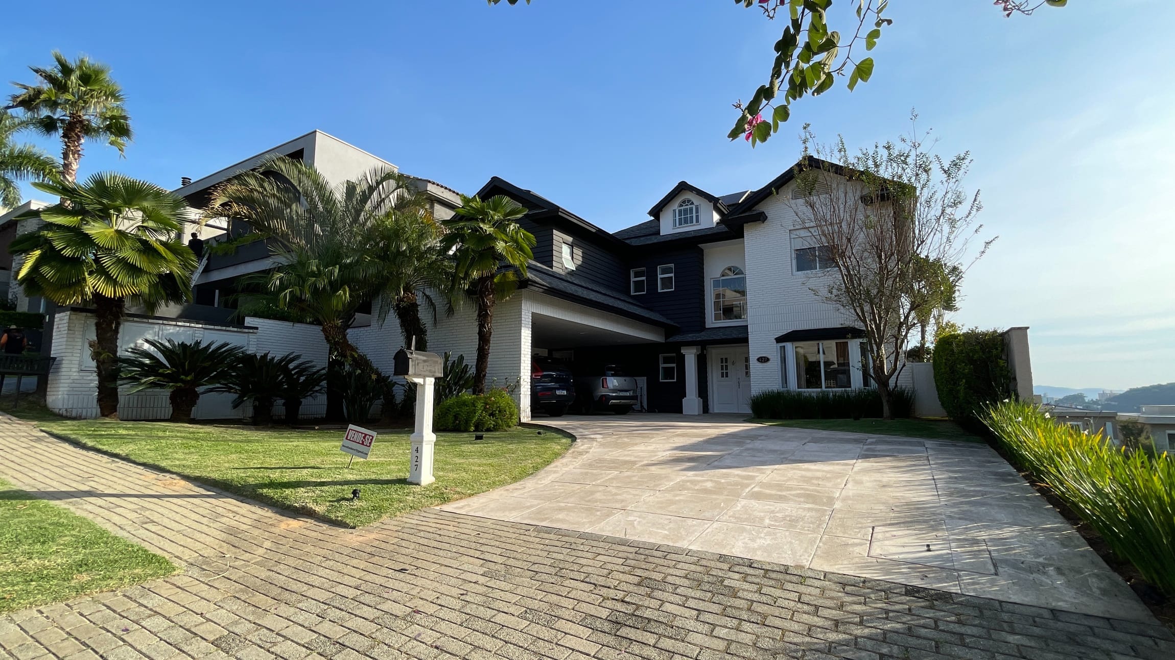 Casa em Tamboré — foto 1