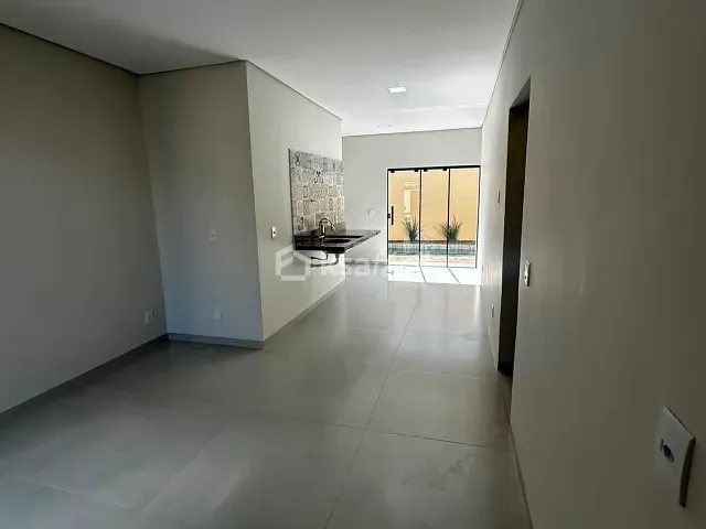 Casa com 200m² 3 quartos e 1 banheiro, à venda, no bairro Jardim Vida Nova em Campo Grande