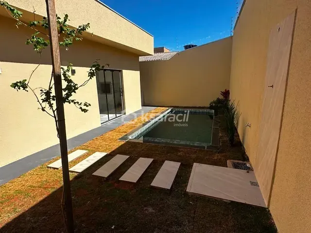 Casa com 200m² 3 quartos e 1 banheiro, à venda, no bairro Jardim Vida Nova em Campo Grande