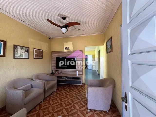 Casa com 250m² 4 quartos e 3 banheiros, à venda, no bairro Jardim Satélite em São José dos Campos
