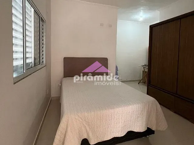Casa com 250m² 2 quartos e 3 banheiros, à venda, no bairro Cidade Vista Verde em São José dos Campos