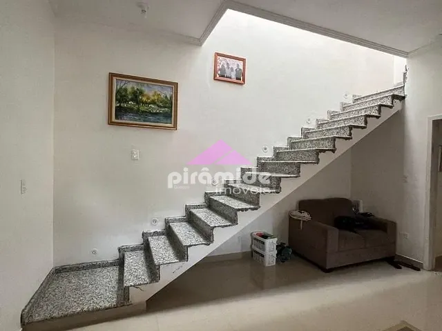 Casa com 250m² 2 quartos e 3 banheiros, à venda, no bairro Cidade Vista Verde em São José dos Campos