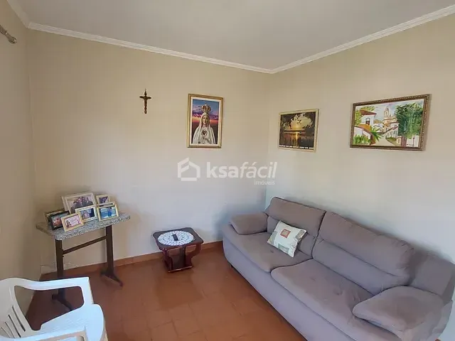Casa 3 quartos e 2 banheiros, à venda, no bairro Monte Castelo em Campo Grande