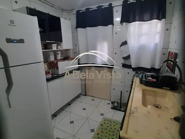 Casa com 200m² 1 quarto e 1 banheiro, à venda, no bairro Pestana em Osasco