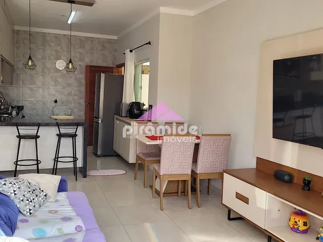 Casa com 360m² 3 quartos e 2 banheiros, à venda, no bairro Pontal de Santa Marina em Caraguatatuba