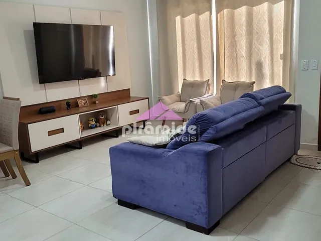 Casa com 360m² 3 quartos e 2 banheiros, à venda, no bairro Pontal de Santa Marina em Caraguatatuba