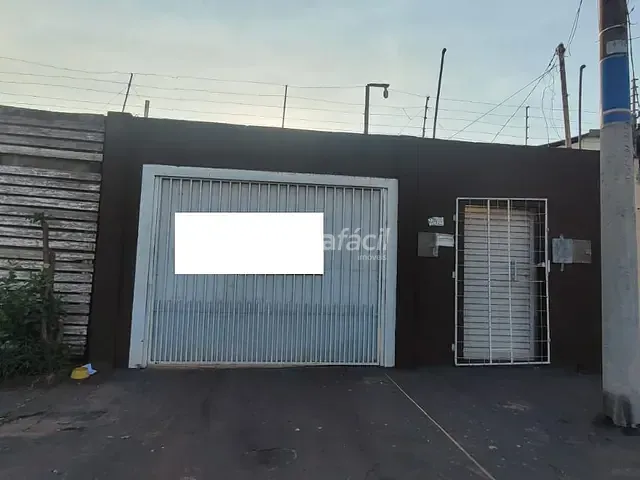 Casa com 360m² 4 quartos e 3 banheiros, à venda, no bairro Guanandi em Campo Grande