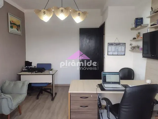 Casa com 250m² 6 quartos e 4 banheiros, à venda, no bairro Conjunto Residencial Galo Branco em São José dos Campos