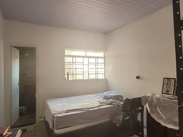 Casa à venda, no bairro Vila Carvalho em Campo Grande