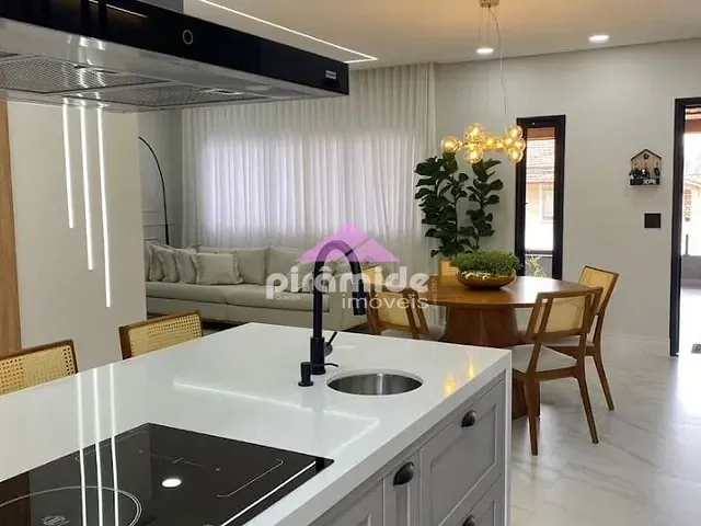 Casa com 243m² 3 quartos e 3 banheiros, à venda, no bairro Jardim Oriente em São José dos Campos