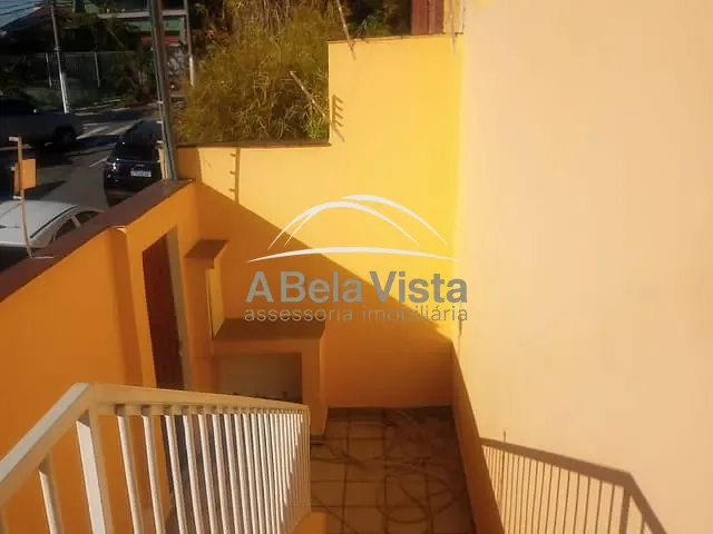 Casa com 300m² 4 quartos e 2 banheiros, à venda, no bairro Jardim das Flores em Osasco