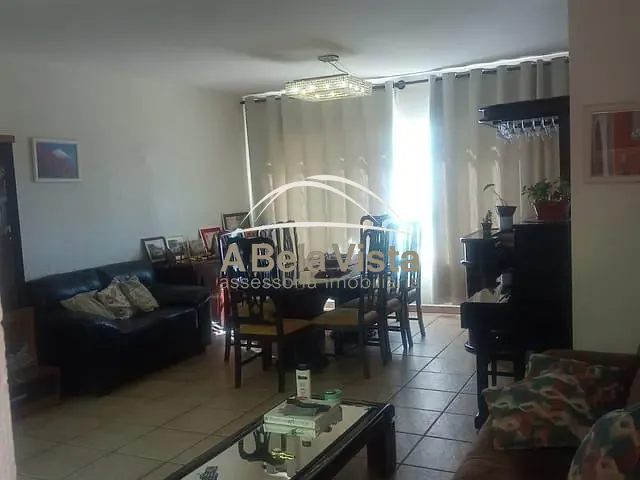 Casa com 300m² 4 quartos e 2 banheiros, à venda, no bairro Jardim das Flores em Osasco