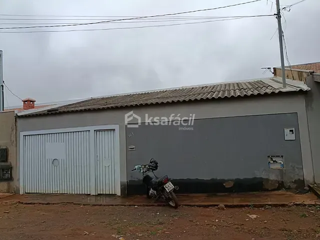 Casa com 200m² 2 quartos e 2 banheiros, à venda, no bairro Jardim Canguru em Campo Grande