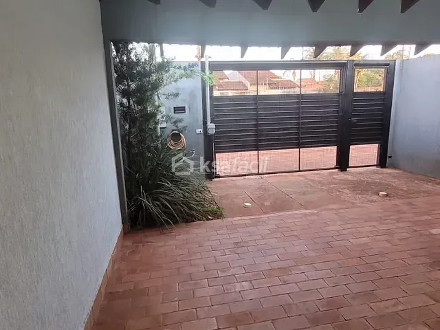 Casa com 180m² 2 quartos e 2 banheiros, à venda, no bairro Rita Vieira em Campo Grande