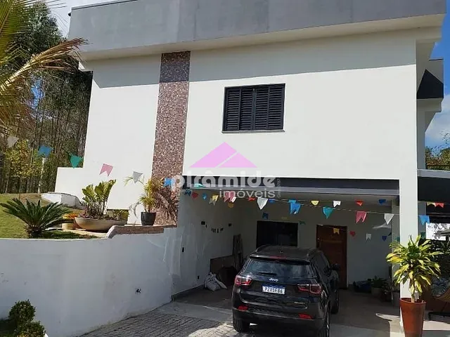 Casa com 1063m² 5 quartos e 6 banheiros, à venda, no bairro Chácaras Guanabara em Guararema