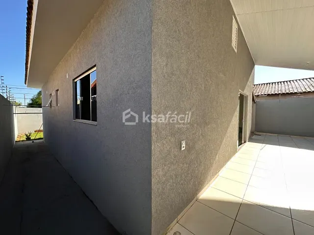 Casa com 300m² 3 quartos e 2 banheiros, para alugar, no bairro Bosque de Avilan em Campo Grande