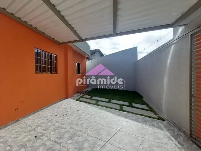 Casa com 150m² 2 quartos e 2 banheiros, à venda, no bairro Santana em São José dos Campos