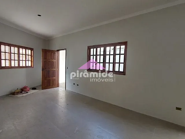 Casa com 150m² 2 quartos e 2 banheiros, à venda, no bairro Santana em São José dos Campos