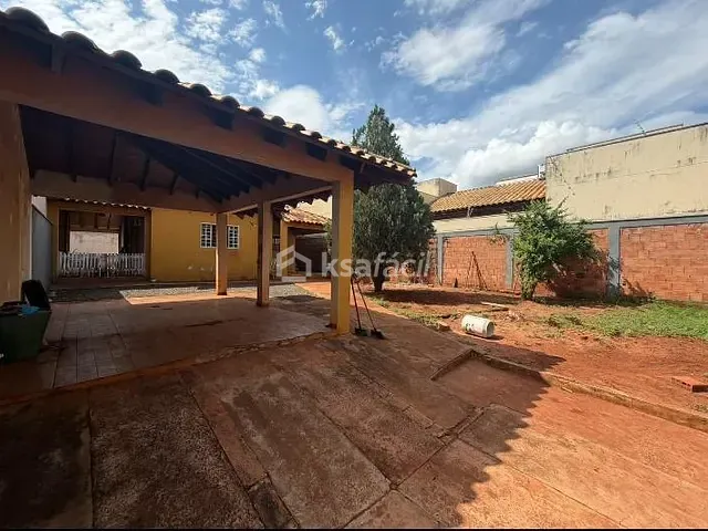 Casa com 360m² 3 quartos e 2 banheiros, à venda, no bairro universitario em Campo Grande