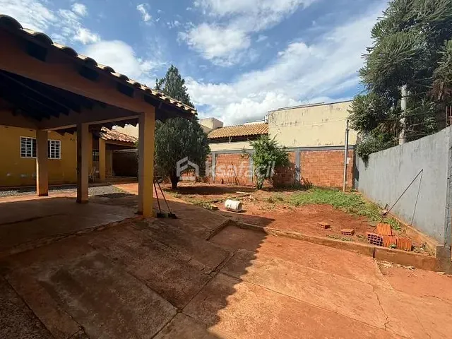 Casa com 360m² 3 quartos e 2 banheiros, à venda, no bairro universitario em Campo Grande