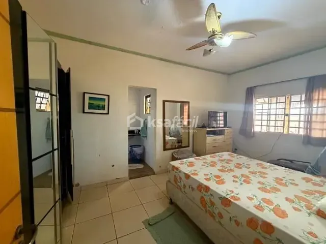 Casa com 360m² 3 quartos e 2 banheiros, à venda, no bairro universitario em Campo Grande
