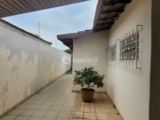 Casa com 416m² 3 quartos e 3 banheiros, à venda, no bairro Jardim Imá em Campo Grande