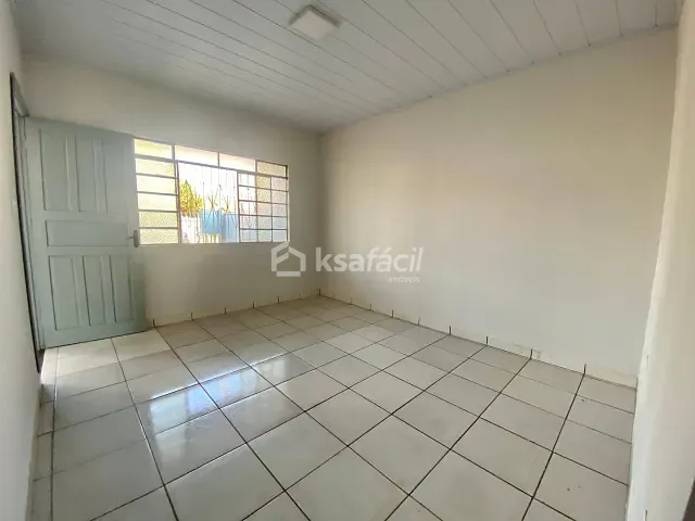 Casa com 165m² 3 quartos e 1 banheiro, para alugar, no bairro Parque Residencial União em Campo Grande