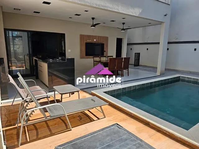 Casa 4 quartos e 5 banheiros, à venda, no bairro Jacarei em Jacareí