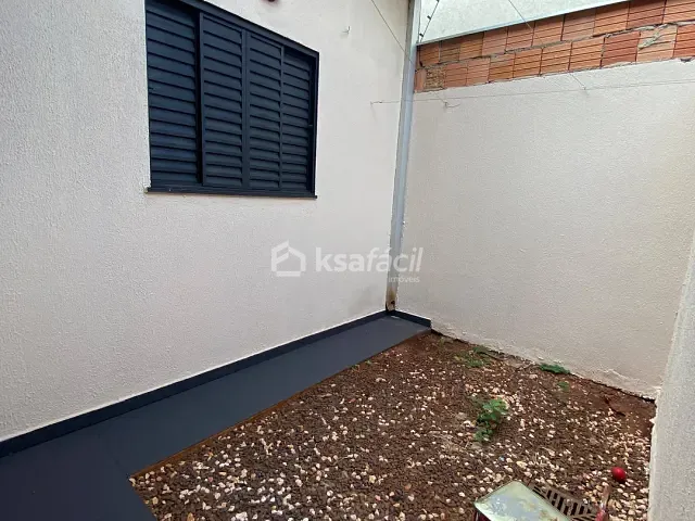 Casa com 90m² 2 quartos e 1 banheiro, para alugar, no bairro Nova Lima em Campo Grande