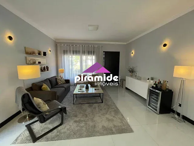 Casa 5 quartos e 5 banheiros, à venda, no bairro Condomínio Residencial Monte Carlo em São José dos Campos