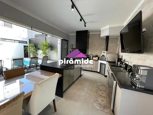 Casa 5 quartos e 5 banheiros, à venda, no bairro Condomínio Residencial Monte Carlo em São José dos Campos