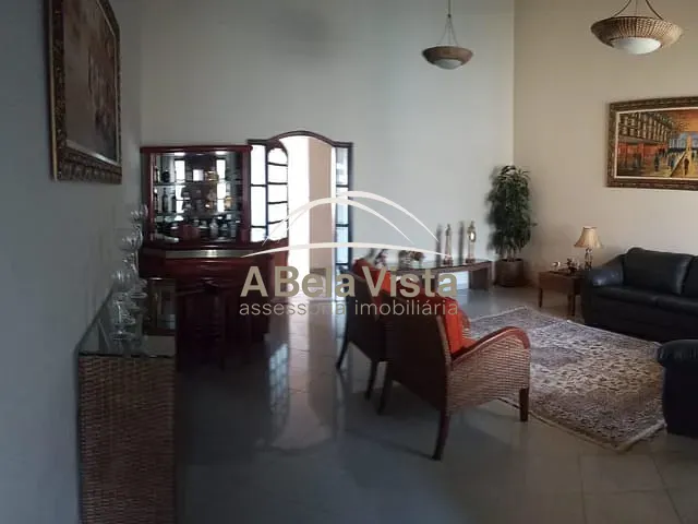 Casa com 345m² 3 quartos e 2 banheiros, à venda, no bairro Bela Vista em Osasco